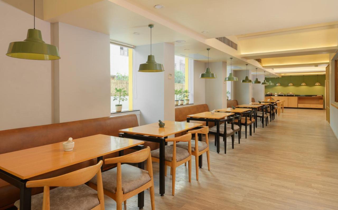 Bloom Hotel - Sector 62 Noida Esterno foto
