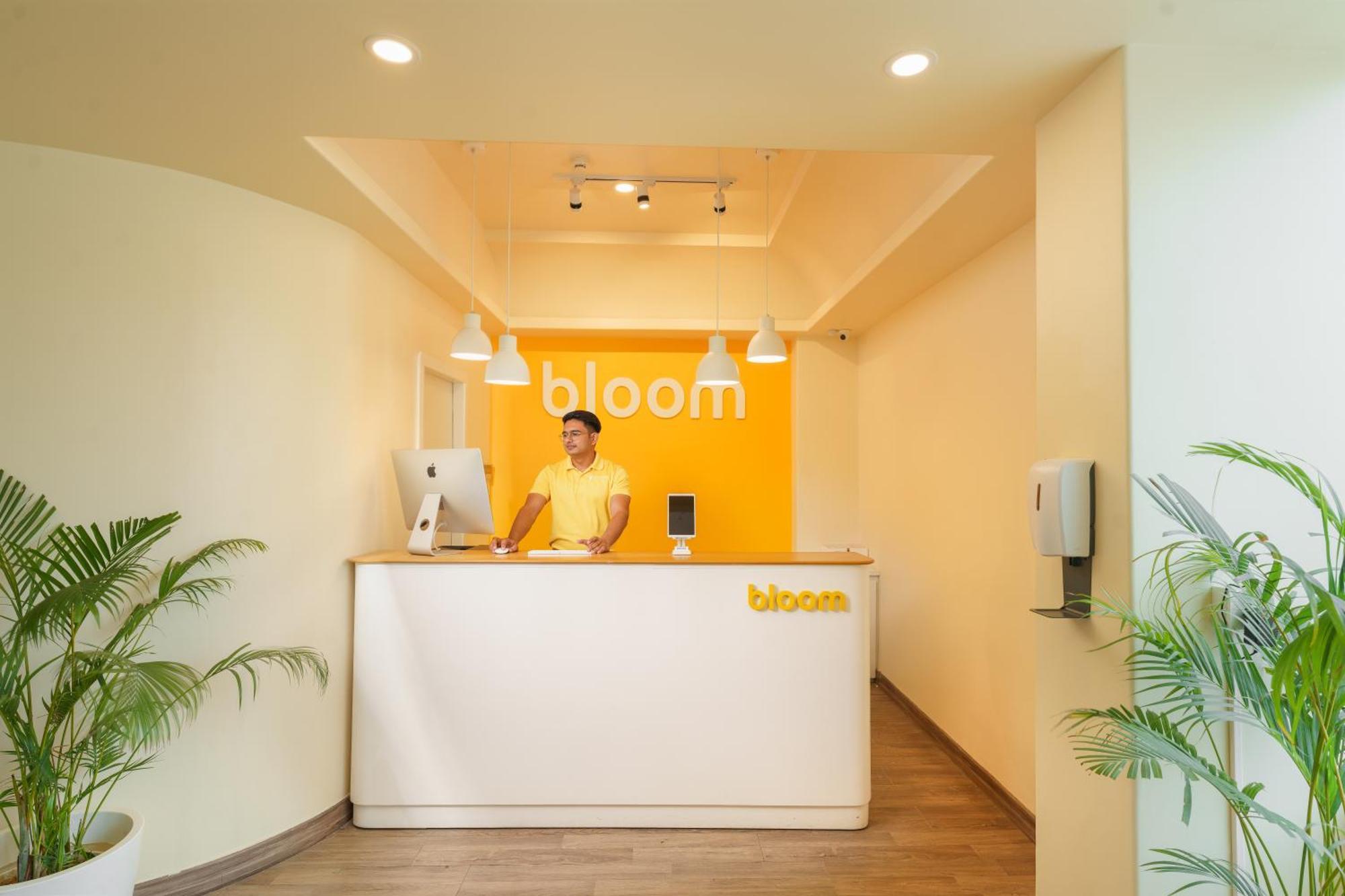 Bloom Hotel - Sector 62 Noida Esterno foto